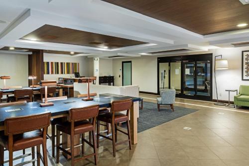 holiday inn express picayune stennis space center by ihg