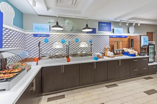 holiday inn express picayune stennis space center by ihg