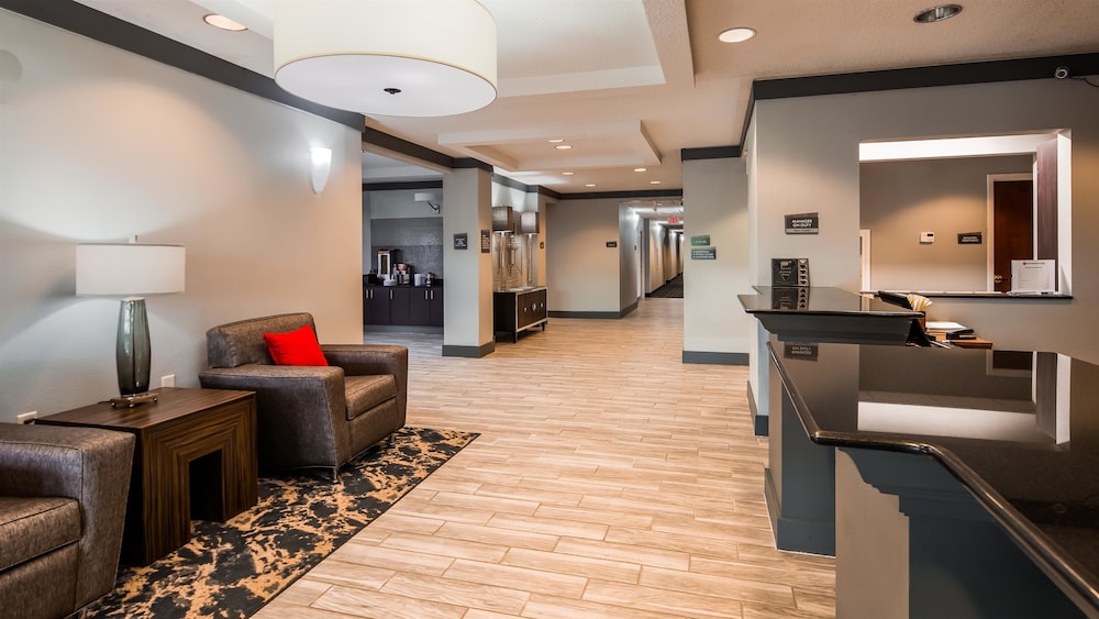 best western plus philadelphia choctaw hotel and suites