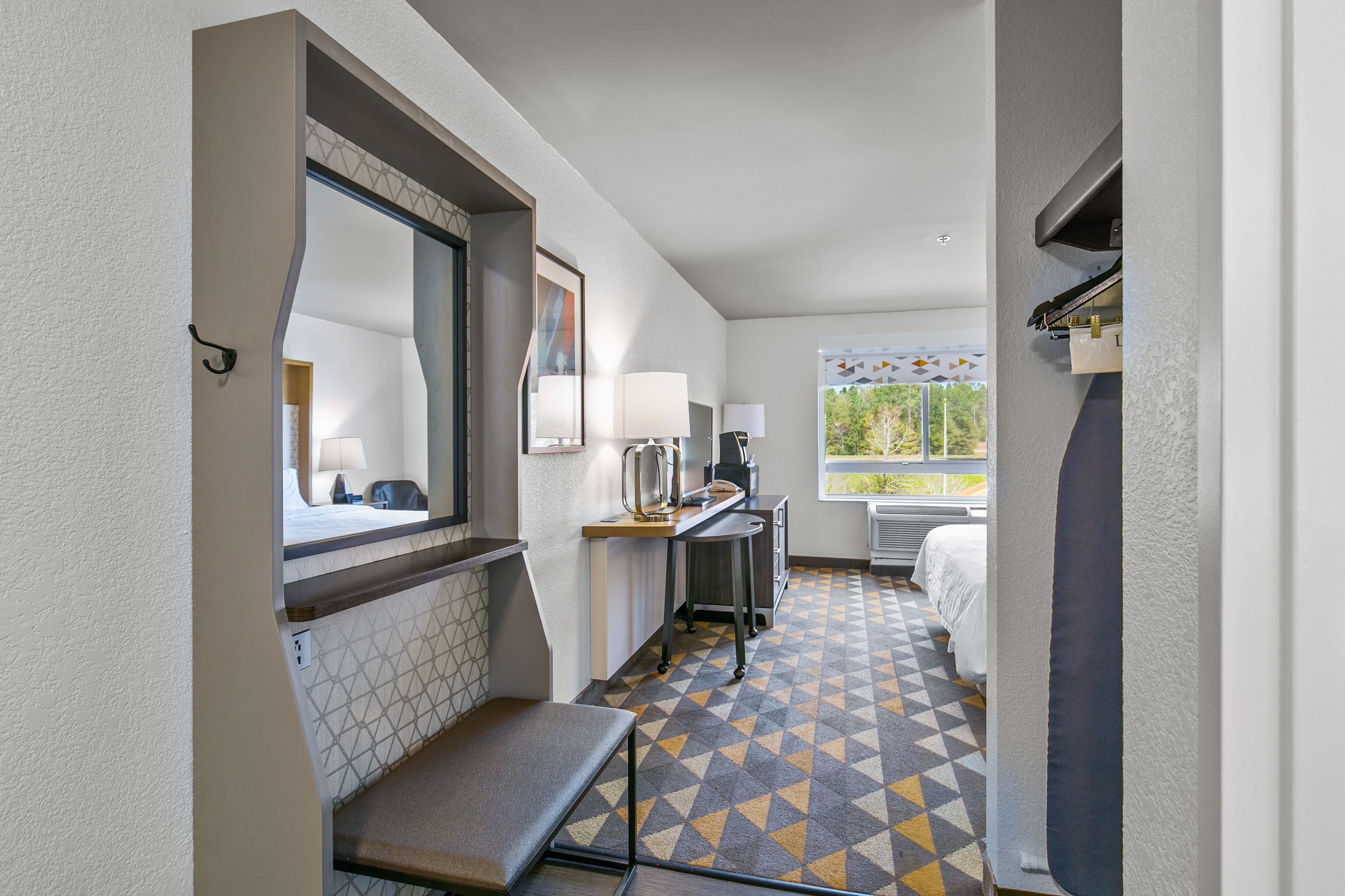 holiday inn express lucedale by ihg