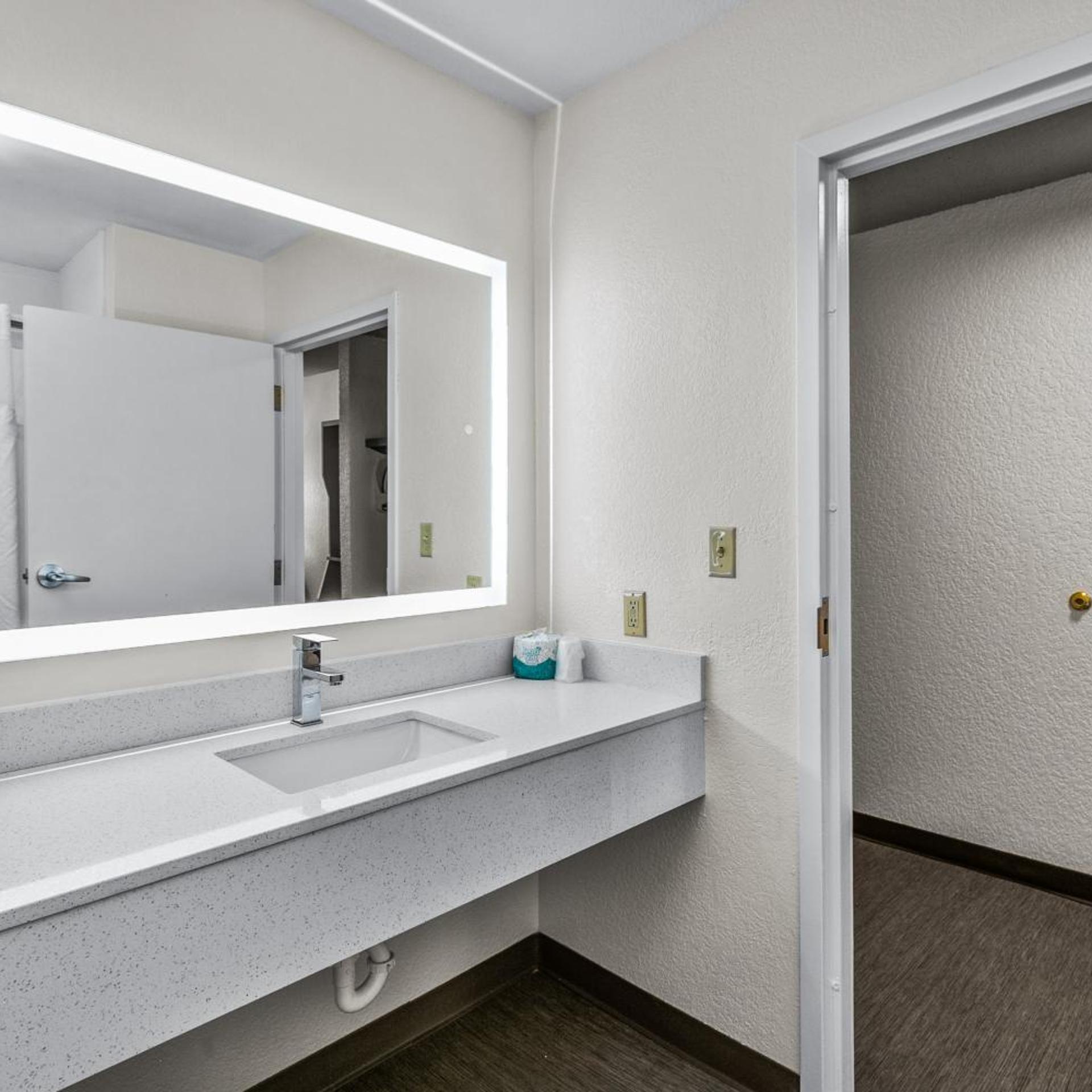 holiday inn express lucedale by ihg
