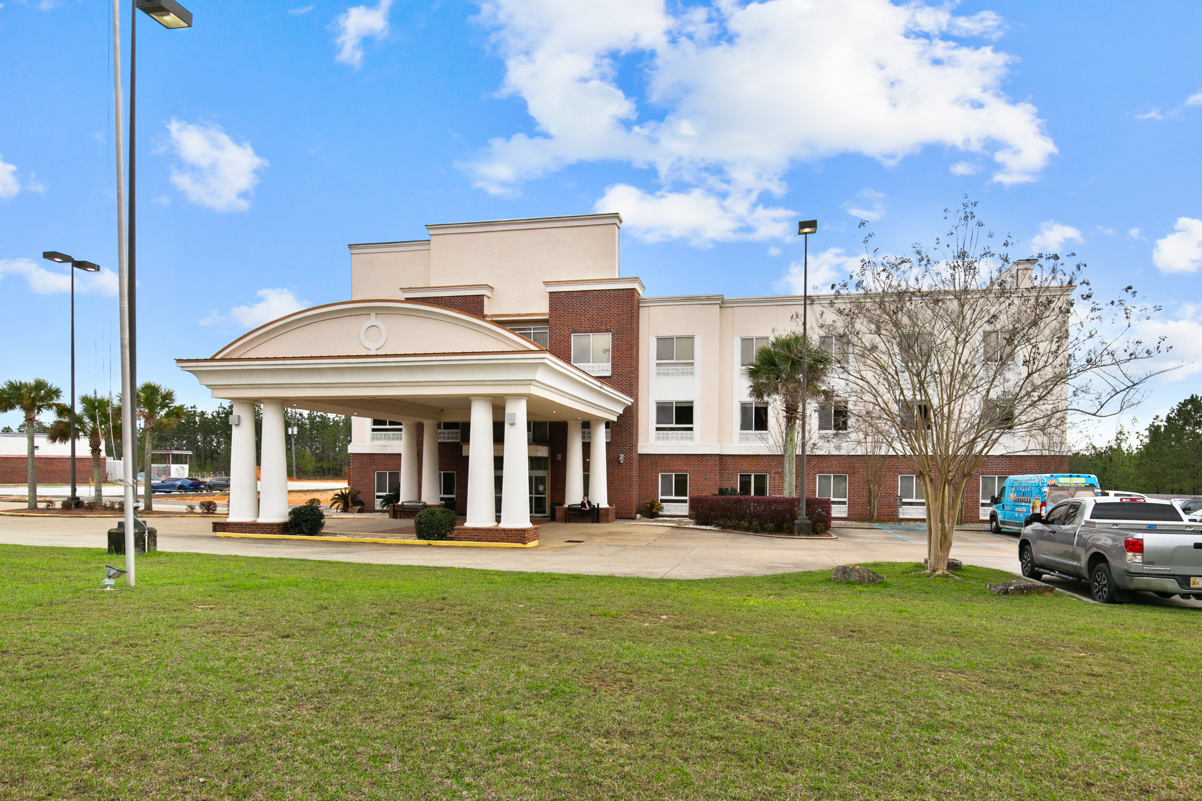 holiday inn express lucedale by ihg