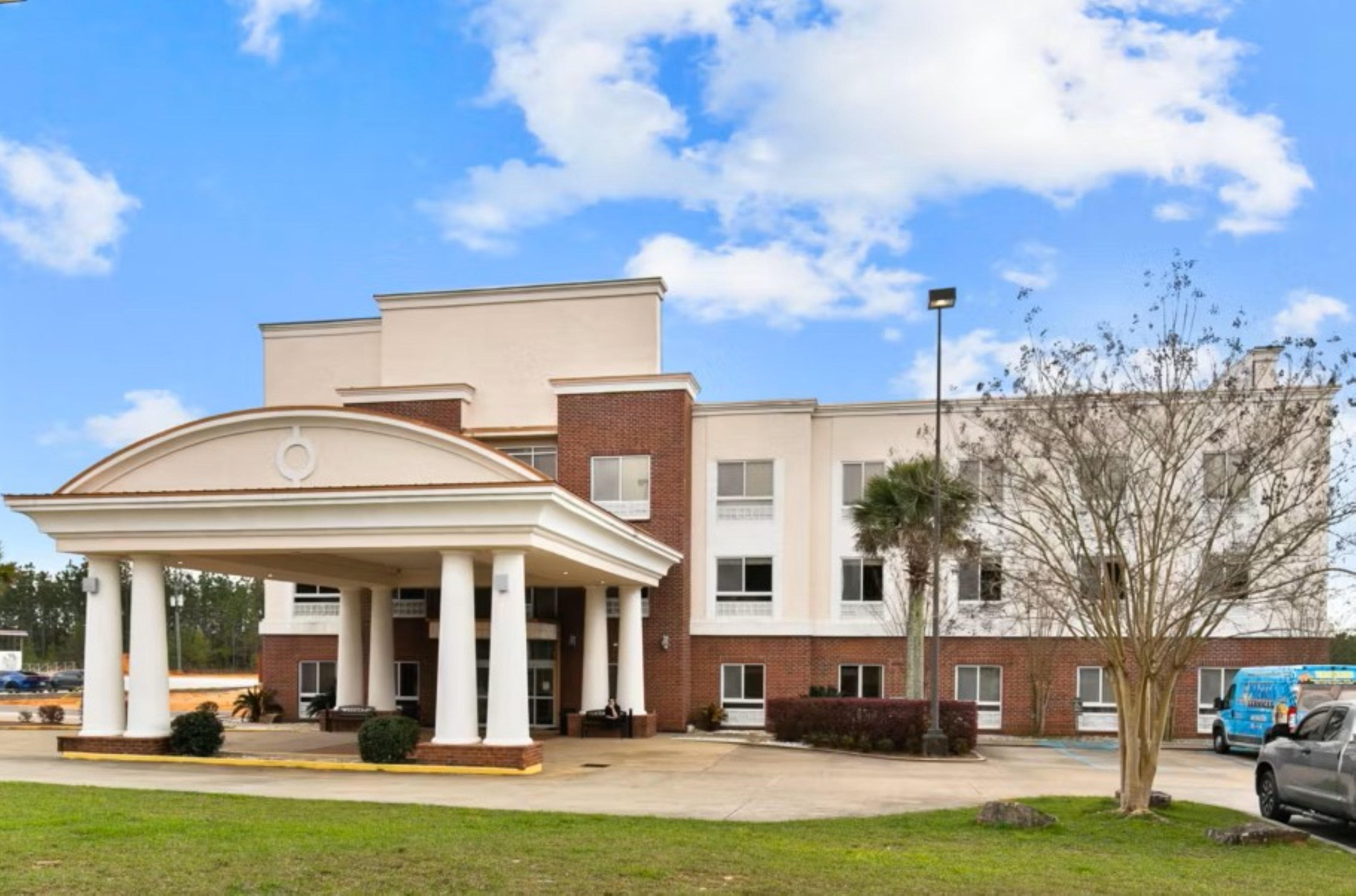 holiday inn express lucedale by ihg