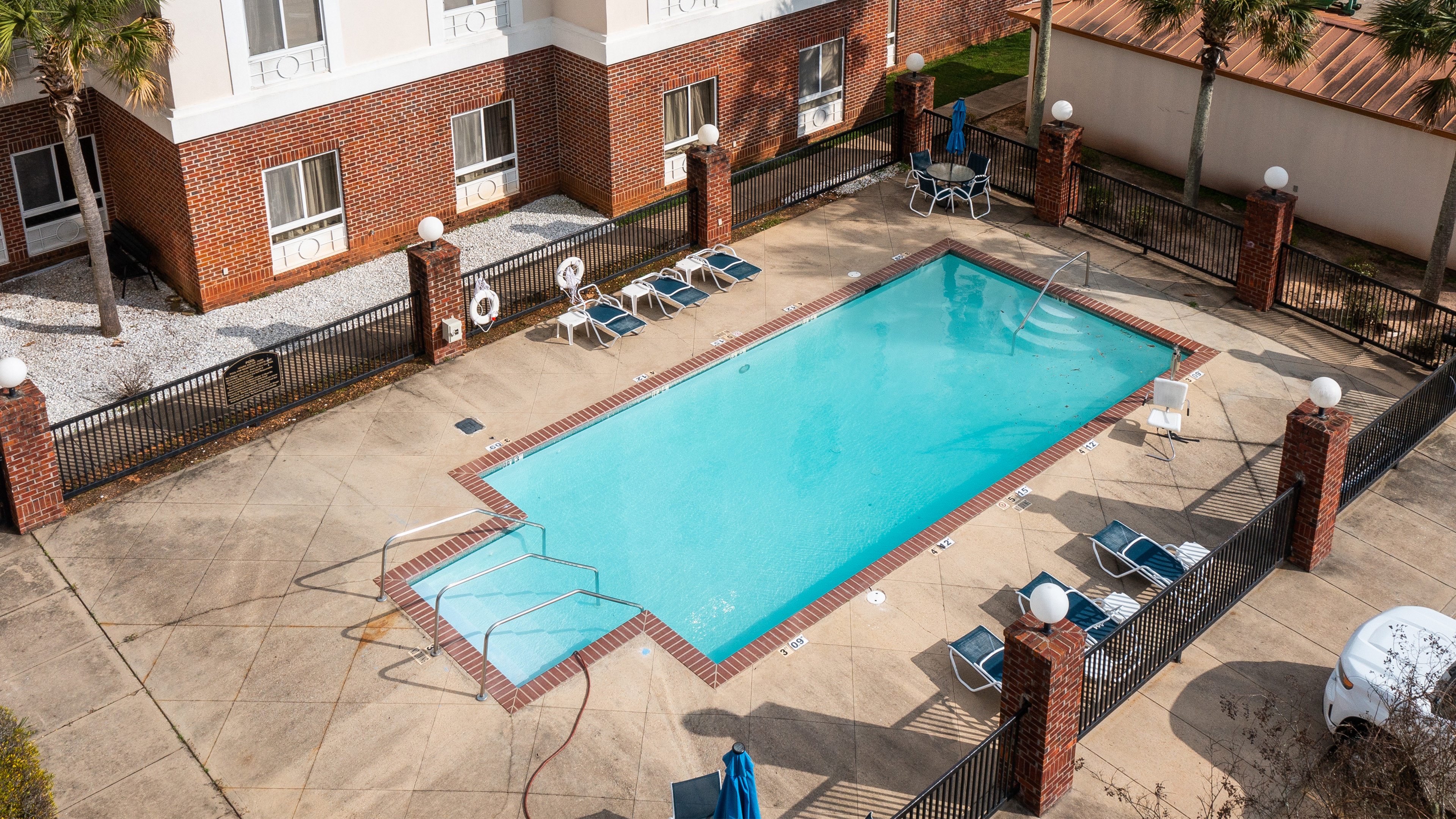 holiday inn express lucedale by ihg