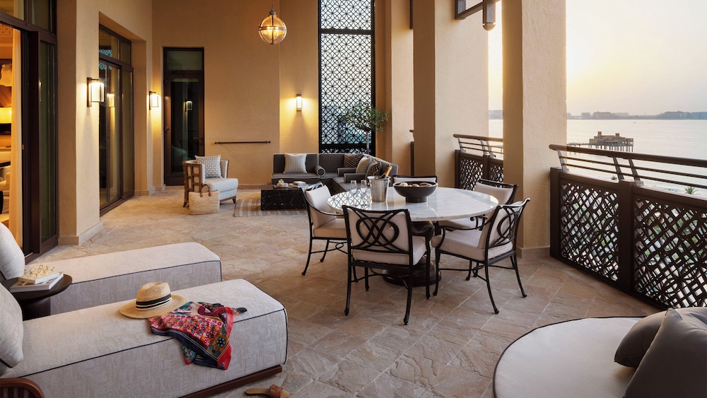 jumeirah mina a salam