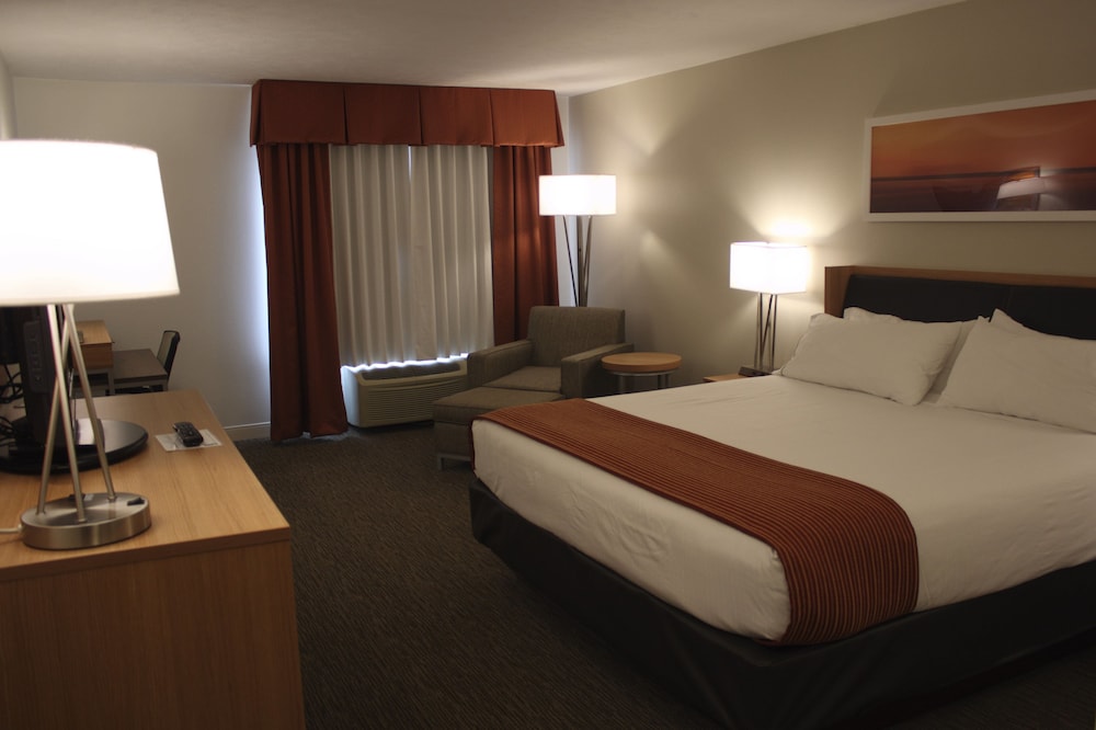 holiday inn express munising lakeview by ihg