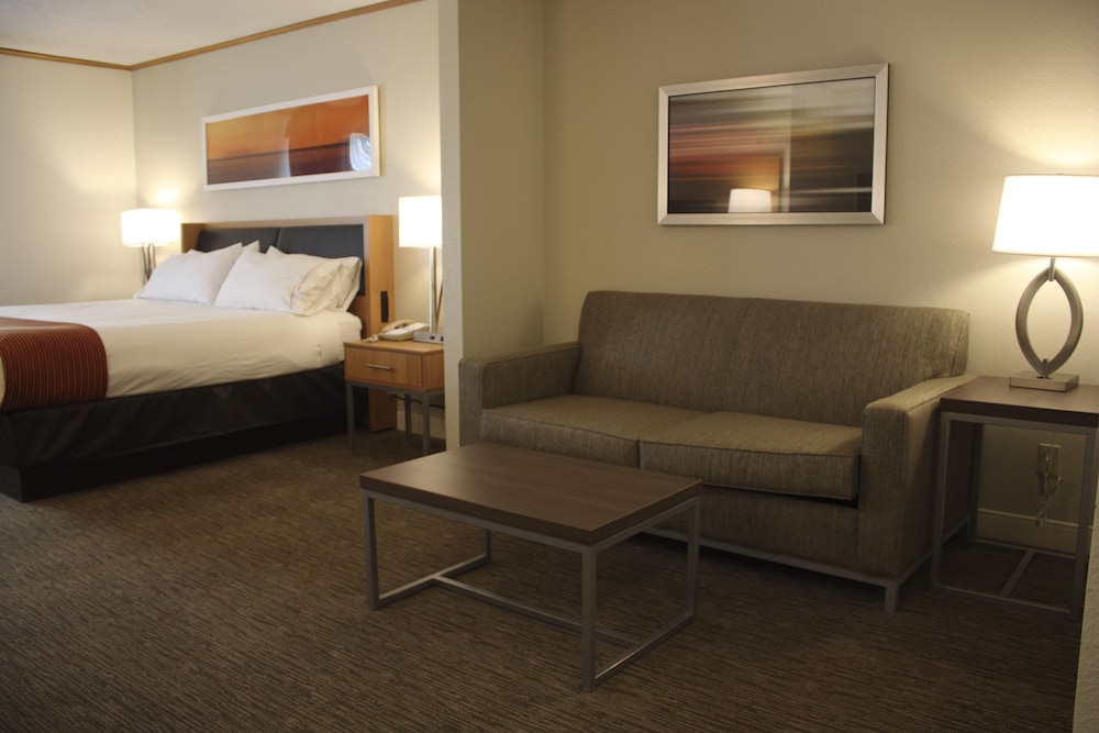 holiday inn express munising lakeview by ihg