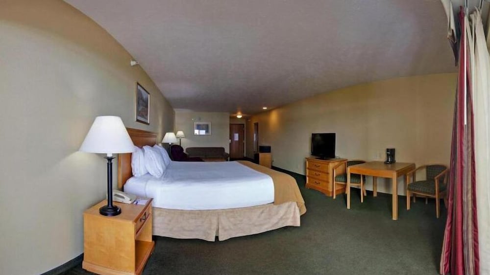 holiday inn express munising lakeview by ihg