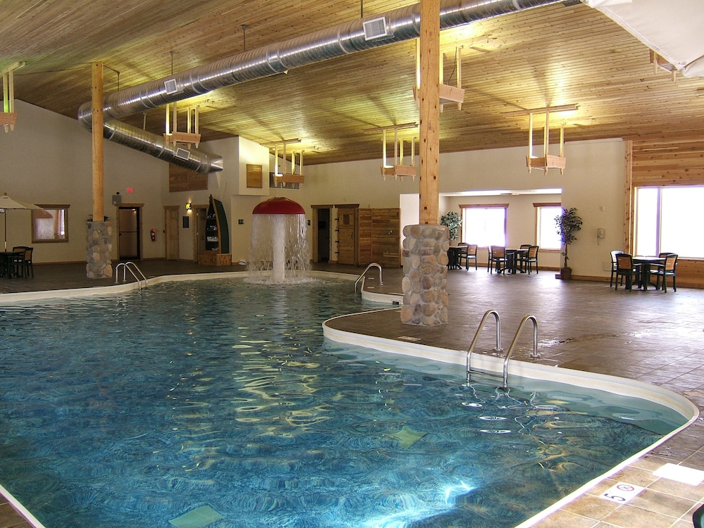 holiday inn express munising lakeview by ihg