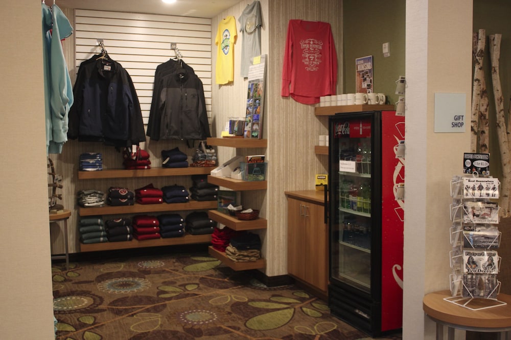 holiday inn express munising lakeview by ihg