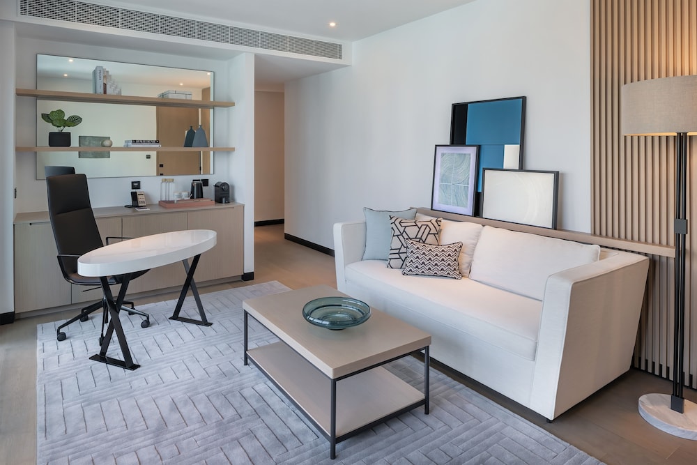 vida dubai marina and yacht club