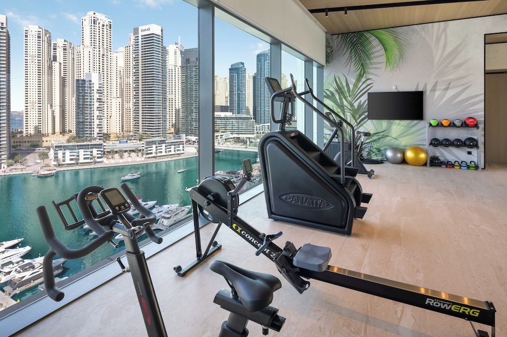 vida dubai marina and yacht club