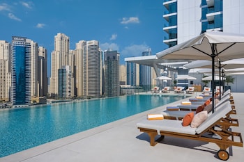 vida dubai marina and yacht club