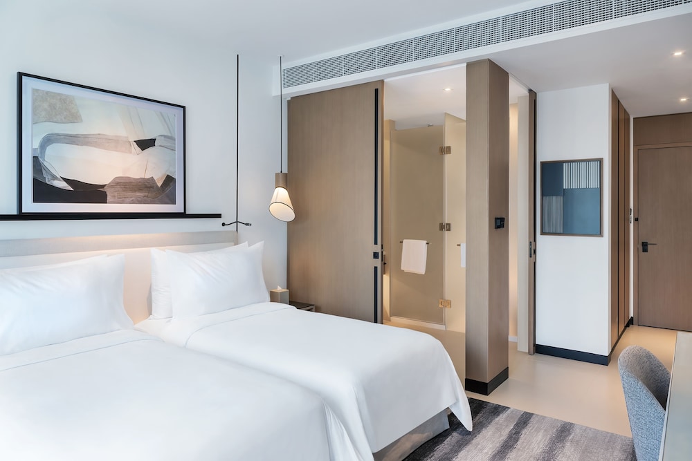 vida dubai marina and yacht club