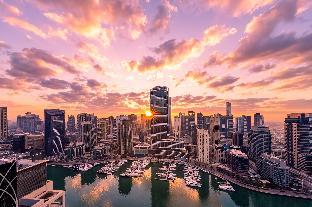 vida dubai marina and yacht club