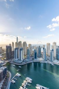 vida dubai marina and yacht club