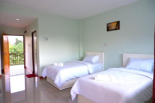 commonwealth hotel and resort