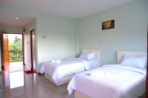 Commonwealth Hotel And Resort,,3 star