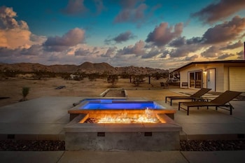 @ Marbella Lane - The Moon Designer Home Right Behind The Jtnp,,4 star