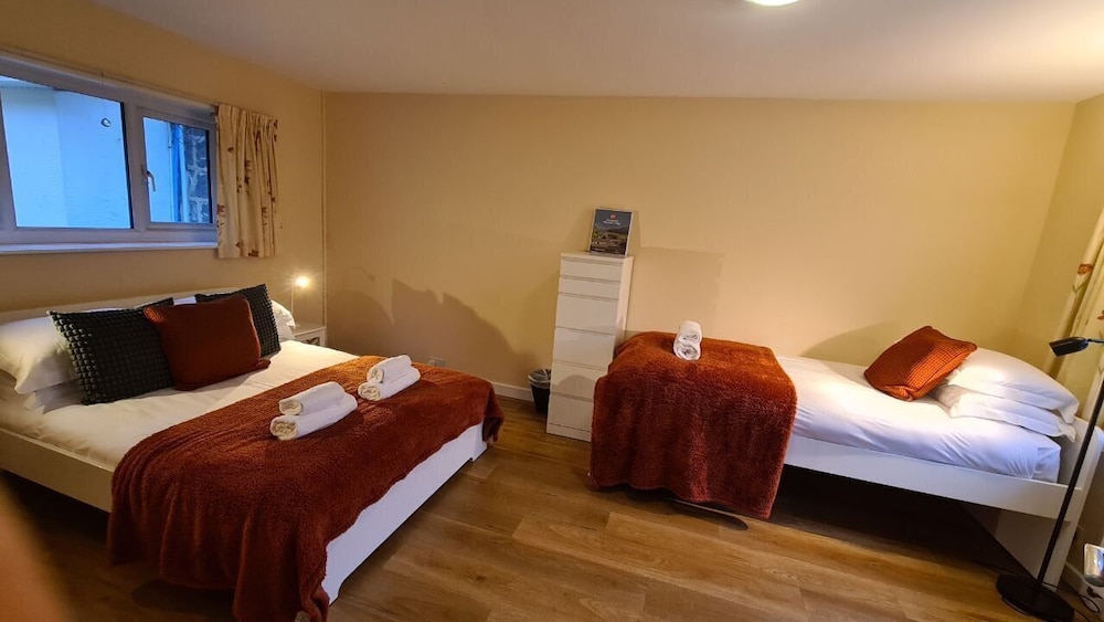 snowdonia mountain lodge