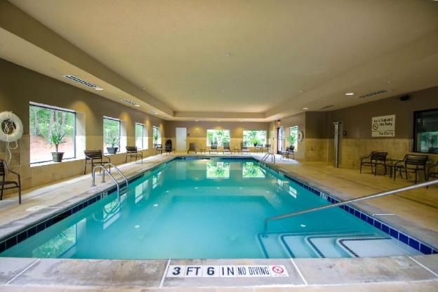hampton inn and suites by hilton flowery branch lake lanier