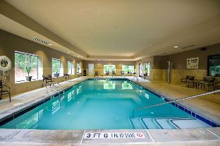 hampton inn and suites by hilton flowery branch lake lanier