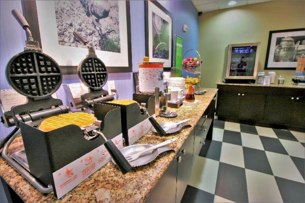 hampton inn and suites by hilton flowery branch lake lanier