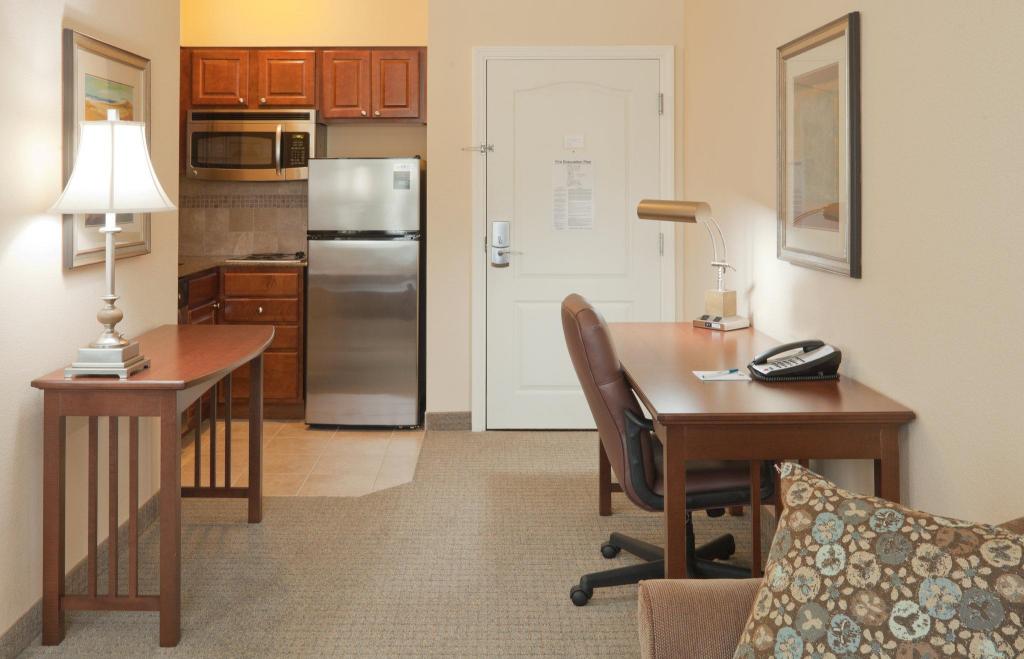 staybridge suites lafayette by ihg