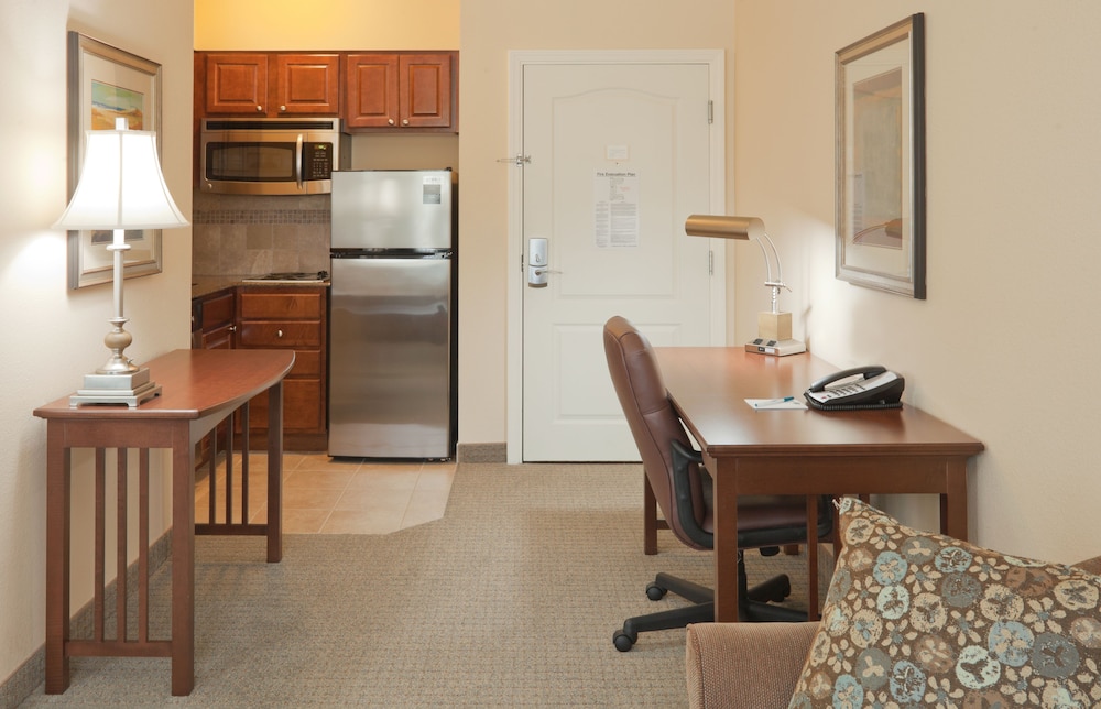 staybridge suites lafayette by ihg