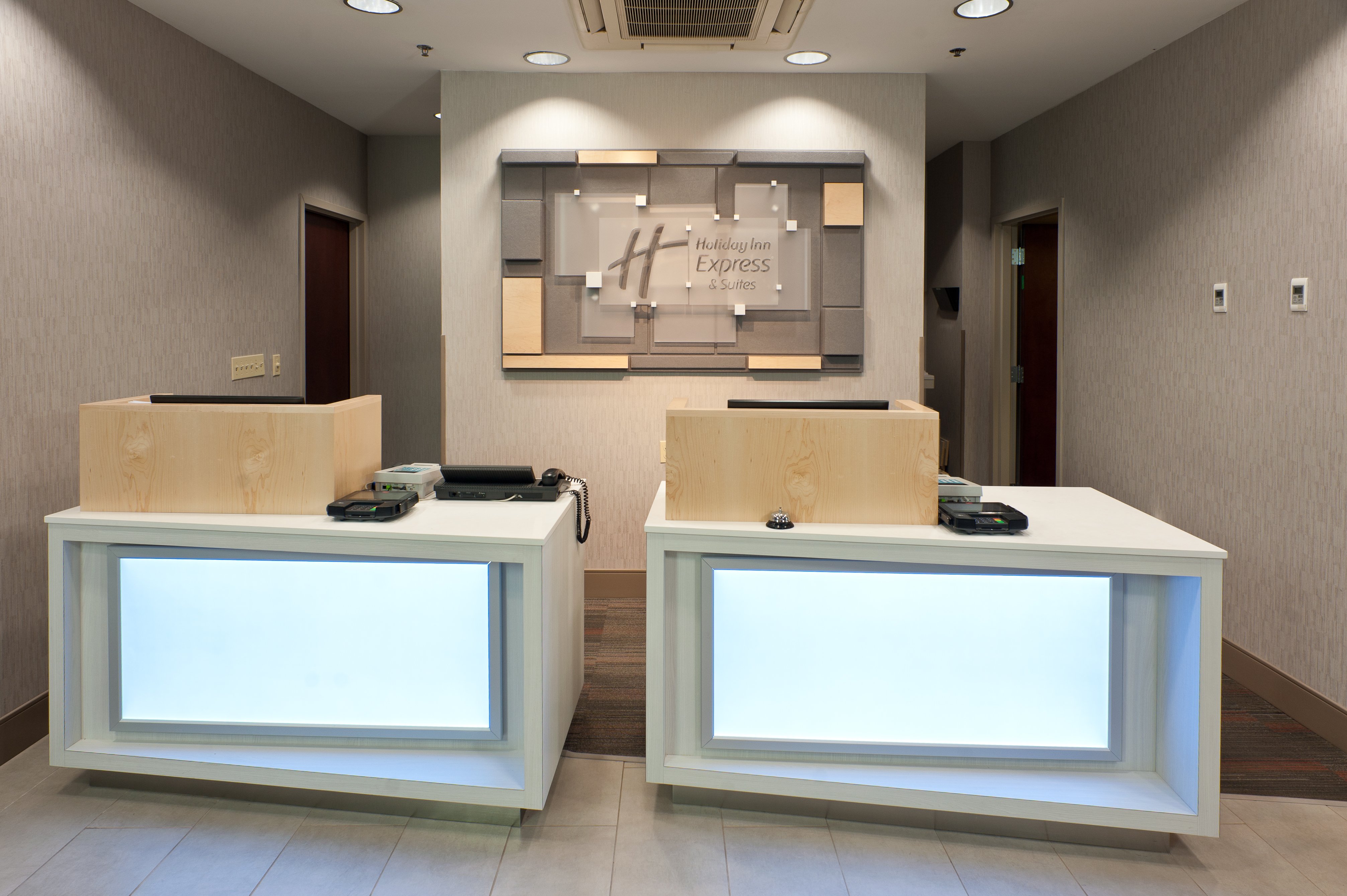 holiday inn express and suites scott lafayette wes