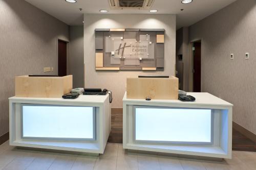 holiday inn express and suites scott lafayette wes