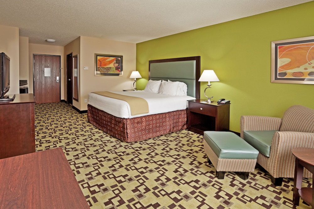 holiday inn express troutville by ihg