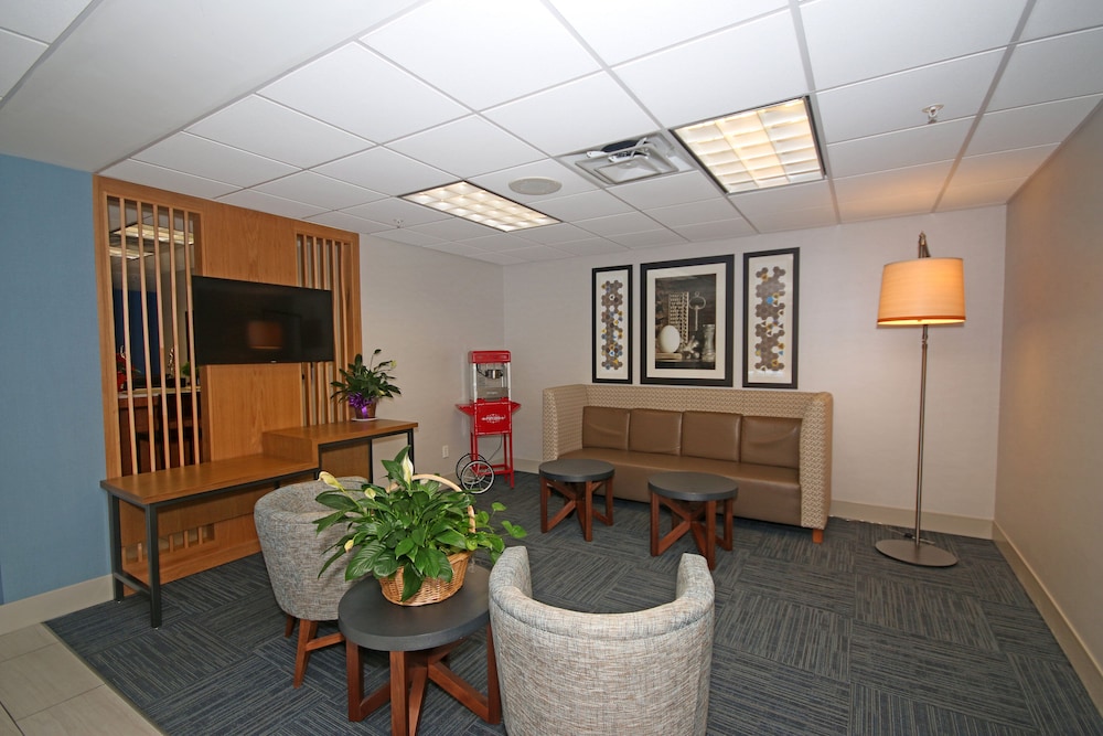 holiday inn express troutville by ihg