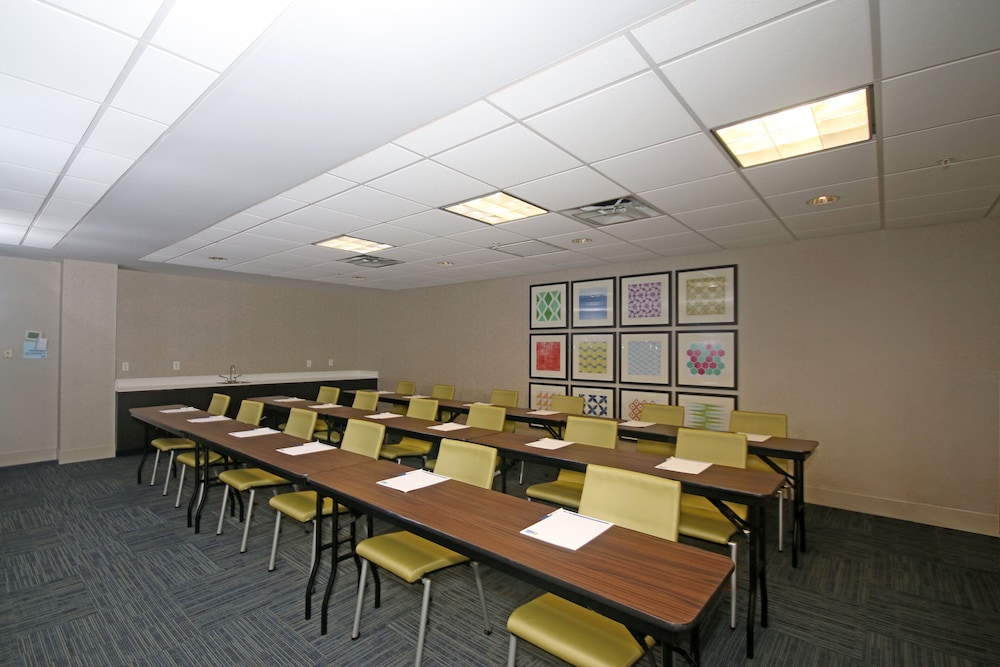 holiday inn express troutville by ihg