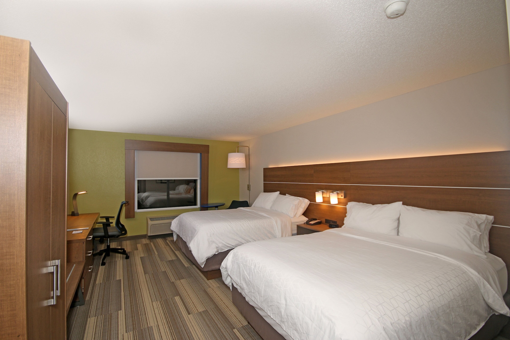 holiday inn express troutville by ihg