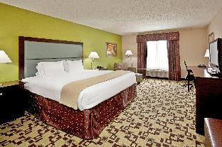 holiday inn express troutville by ihg
