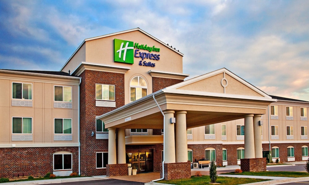 holiday inn express hotel and suites dubuque by ihg