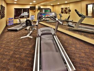 holiday inn express hotel and suites dubuque by ihg