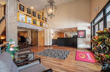 econo lodge metro
