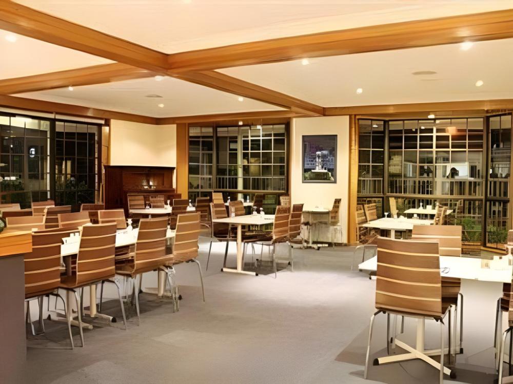 island palms motor inn