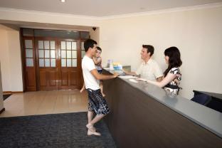 island palms motor inn