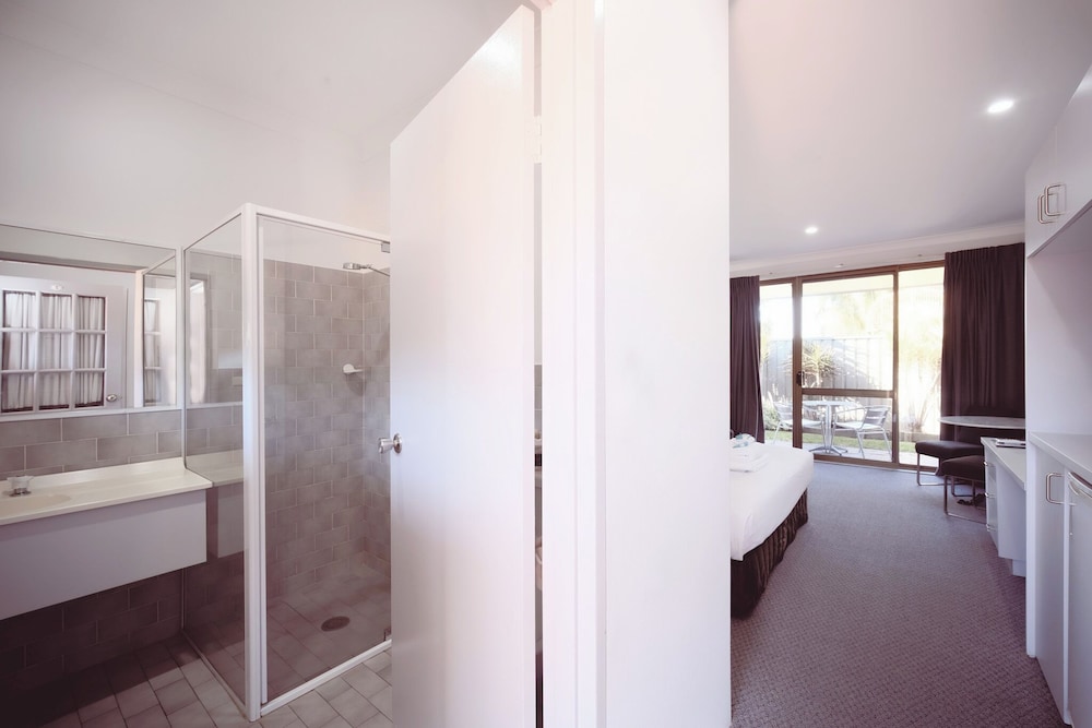 island palms motor inn