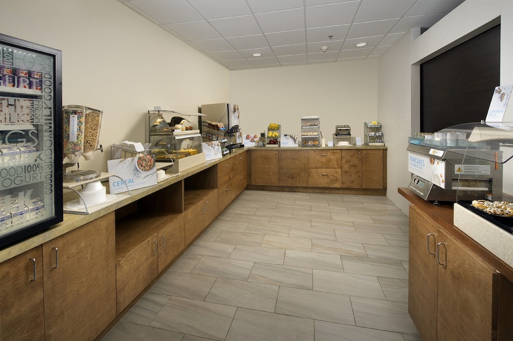 holiday inn express and suites charlottesville ruckersville by ihg