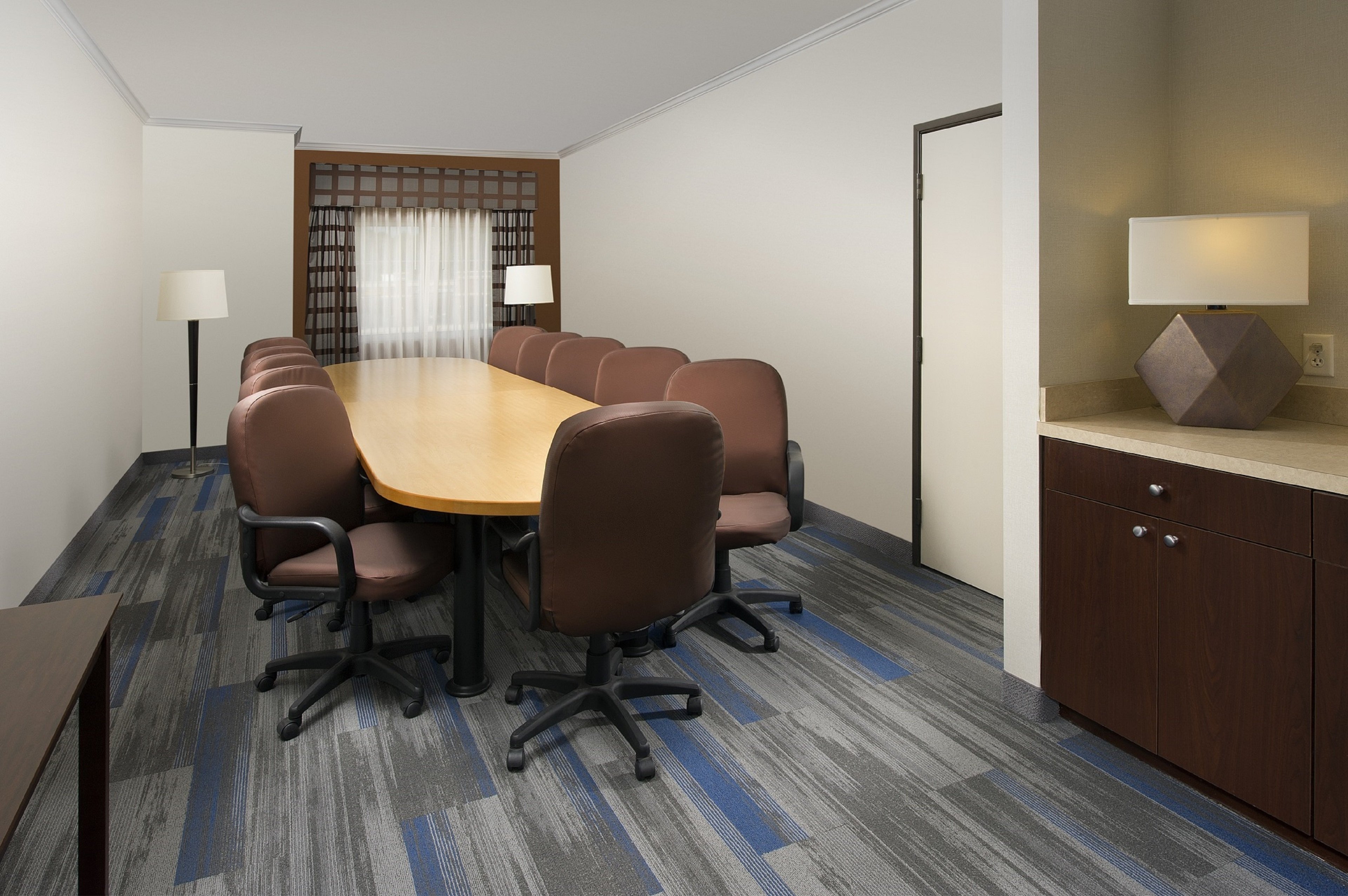holiday inn express and suites charlottesville ruckersville by ihg
