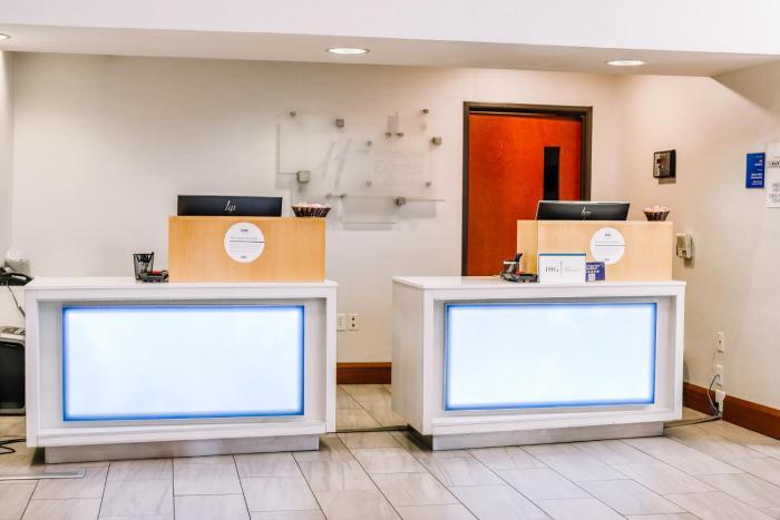 holiday inn express and suites charlottesville ruckersville by ihg