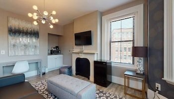 premier suites bay village