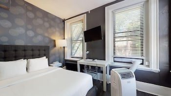 premier suites bay village