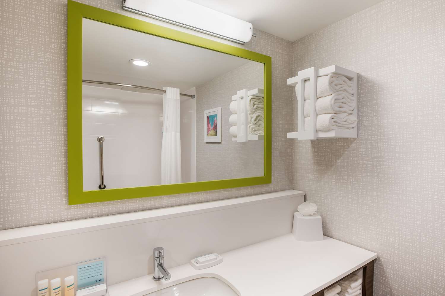 hampton inn and suites houghton