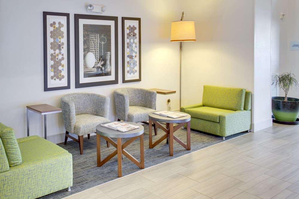 holiday inn express and suites chickasha by ihg
