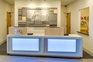 holiday inn express and suites chickasha by ihg
